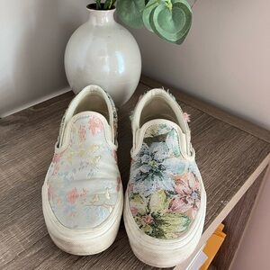 Vans floral slide in sneakers